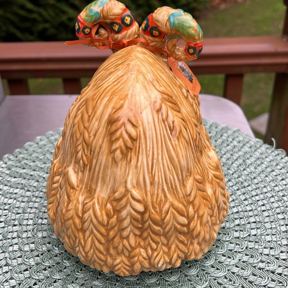 NWT gorgeous and unusual blue sky, Clayworks happy harvest edition Ram 2022 - Picture 5 of 7